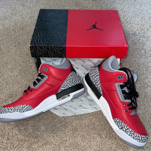 Air Jordans 3 Retro Fire Red Cement Grey - Picture 4 of 6
